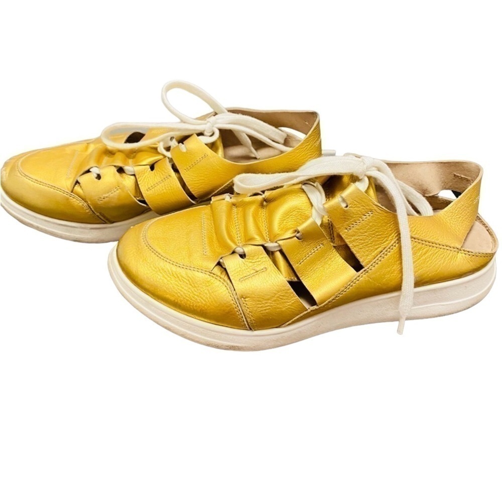 GINO ROSSI  Sling back Gold Sneakers